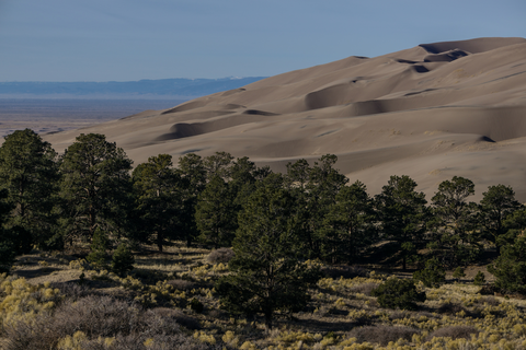 An image depicting the trail Sand Pit Trail and its surrounding area.