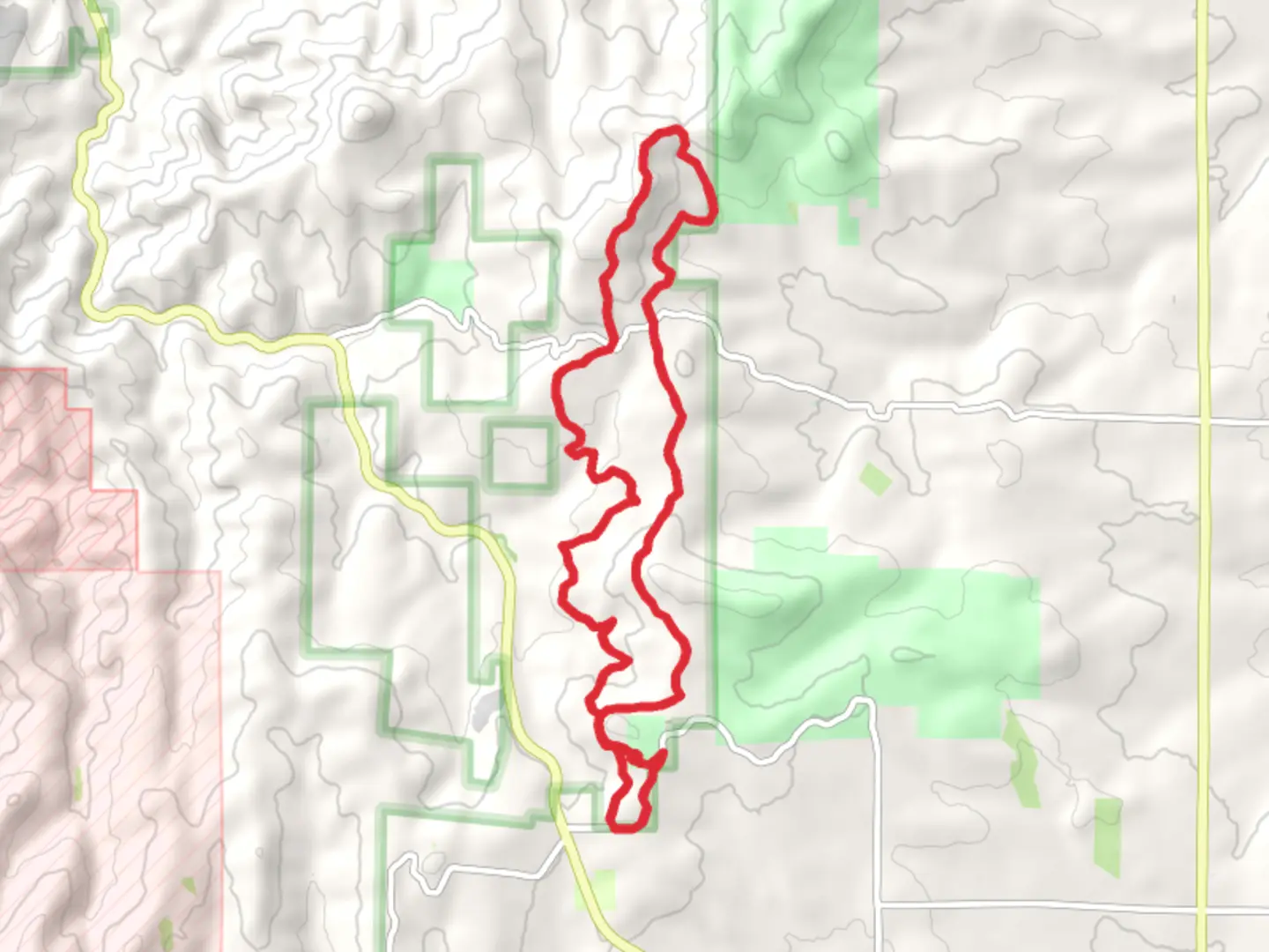 An image depicting the trail Mahogany and Gamble Oak Loop and its surrounding area.