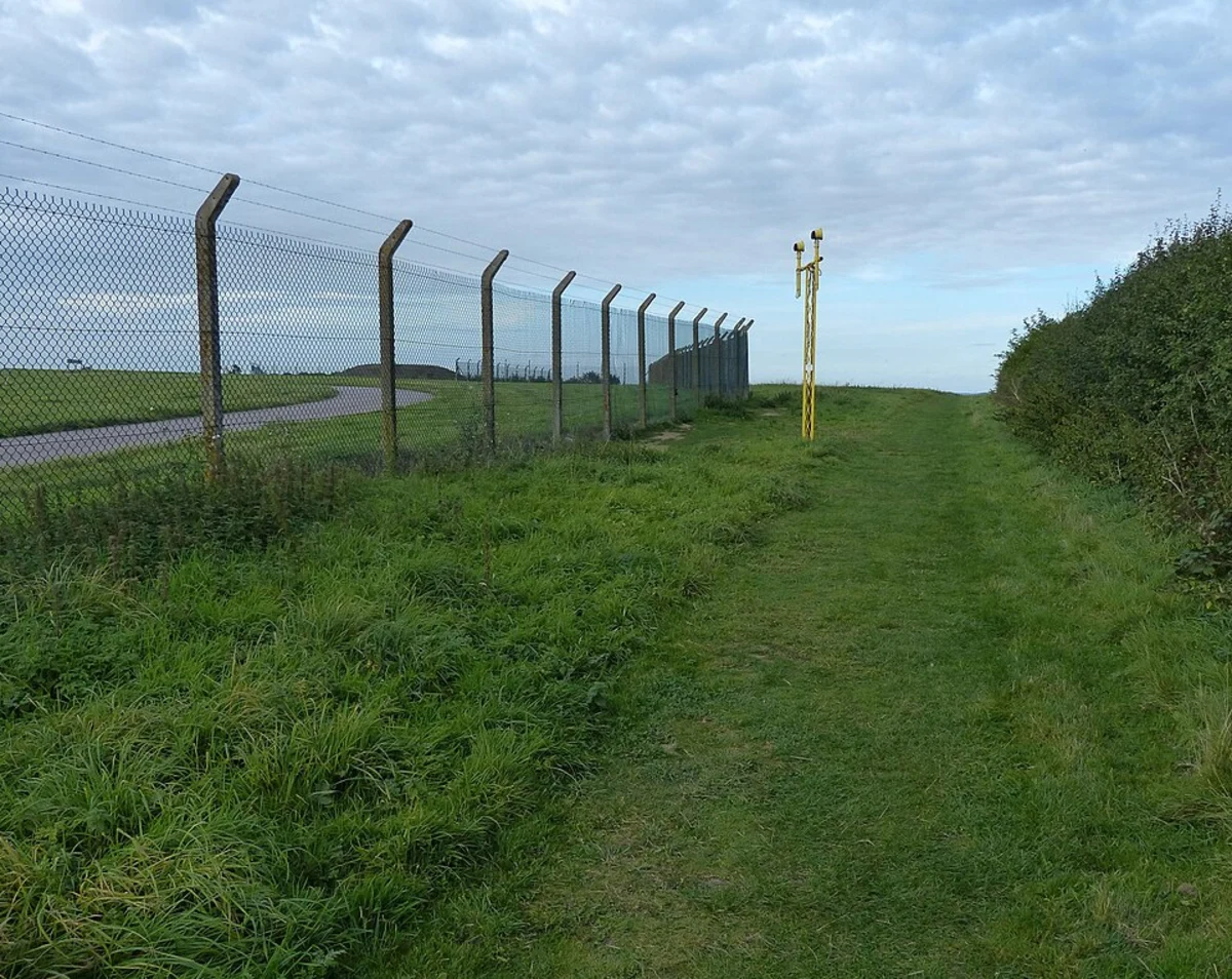 East Midlands Airport Loop Trail