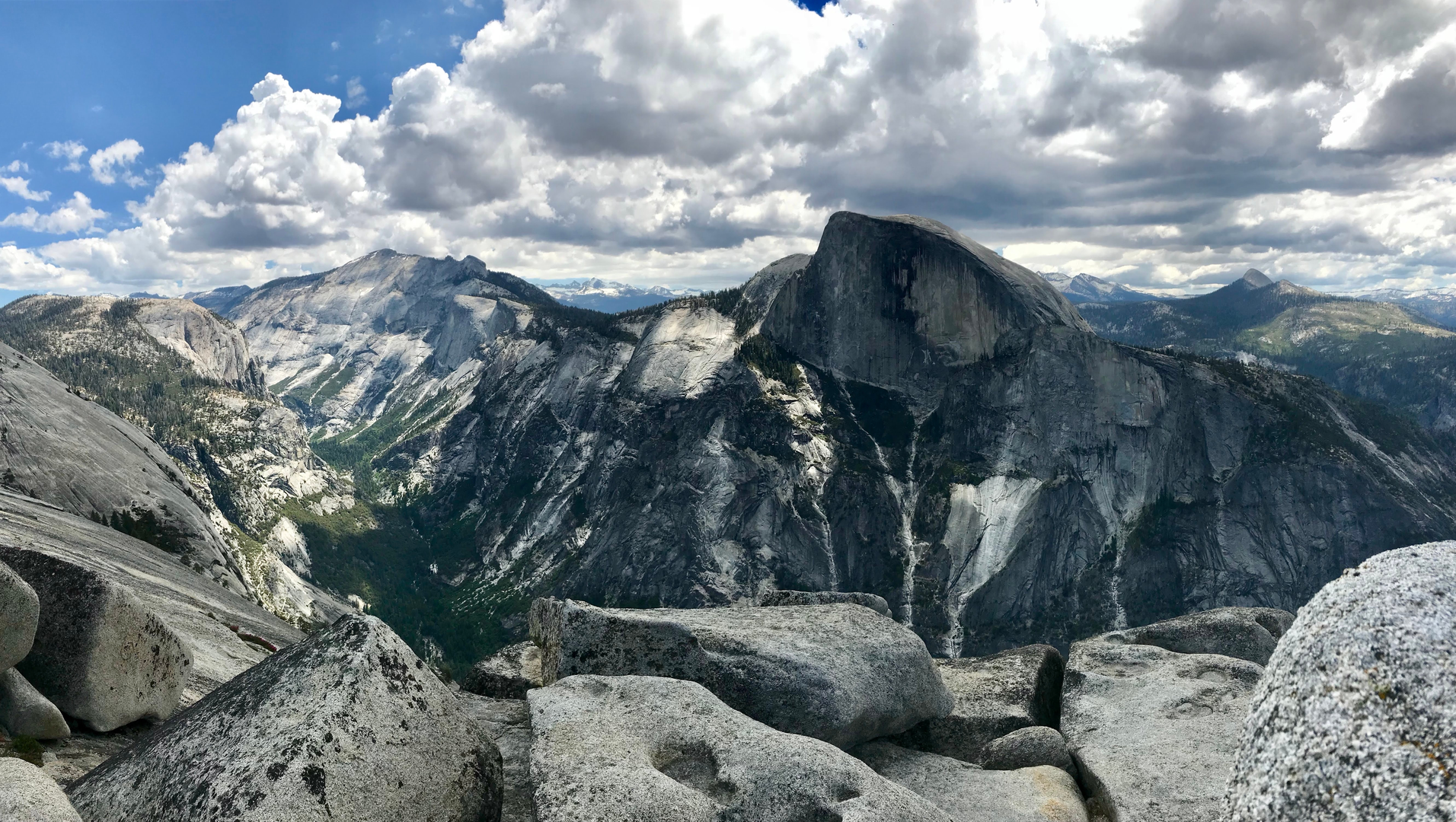An image depicting the trail Upper Yosemite Fall Trail - Camp to North Dome to Upper Mirror Lake and its surrounding area.