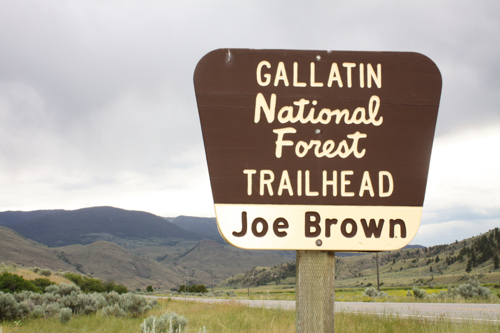 An image depicting the trail Yankee Jim Toll South Trail and its surrounding area.