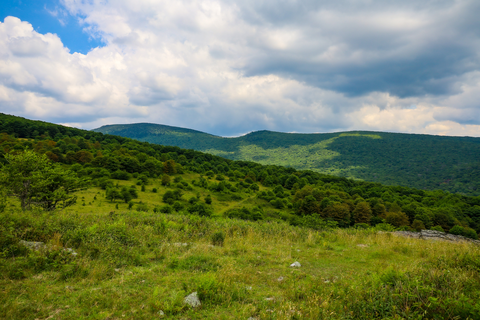 An image depicting the trail Virginia Highlands Trail and its surrounding area.