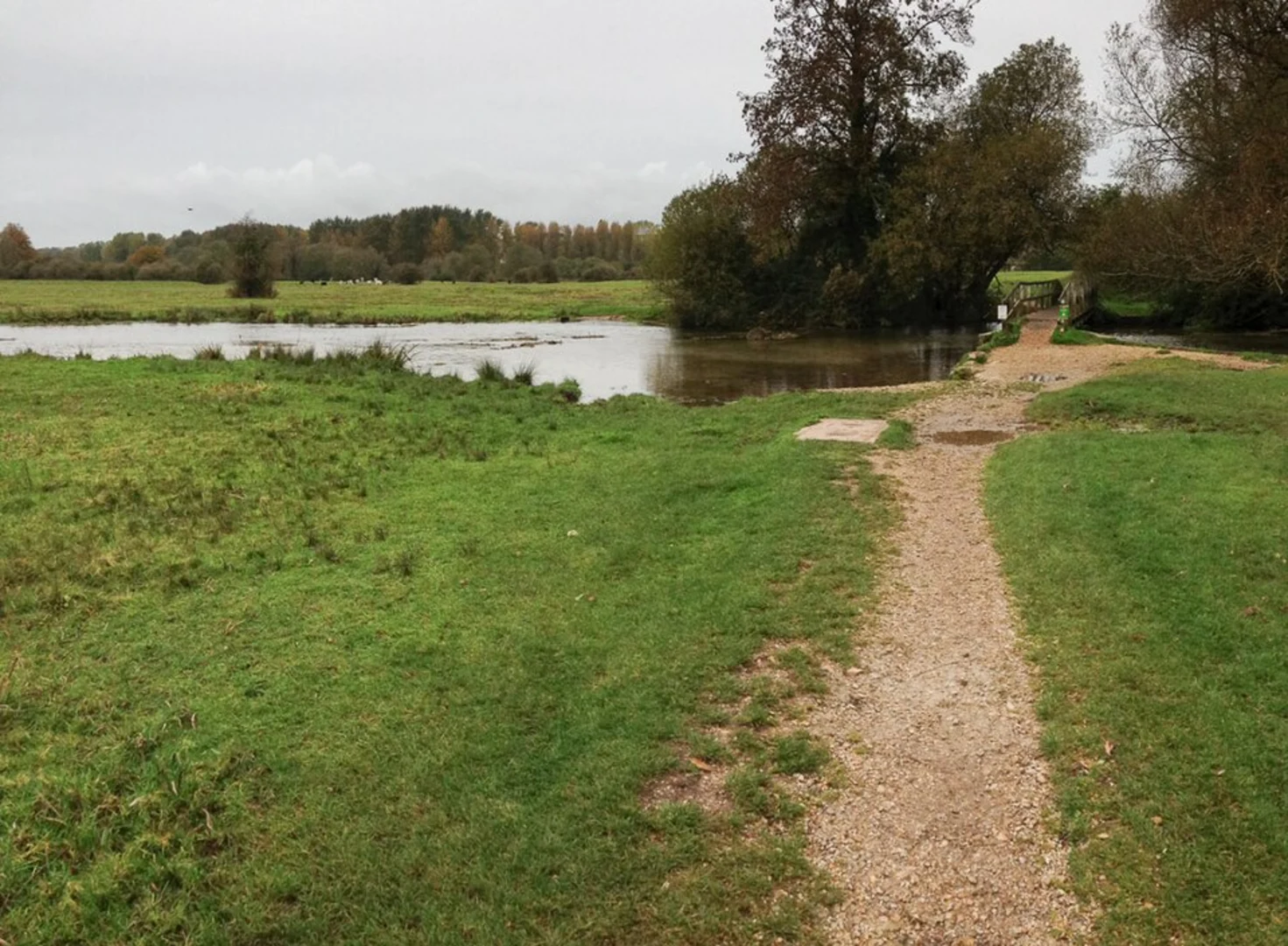 An image depicting the trail Harewood Forest Loop - Chilbolton and its surrounding area.