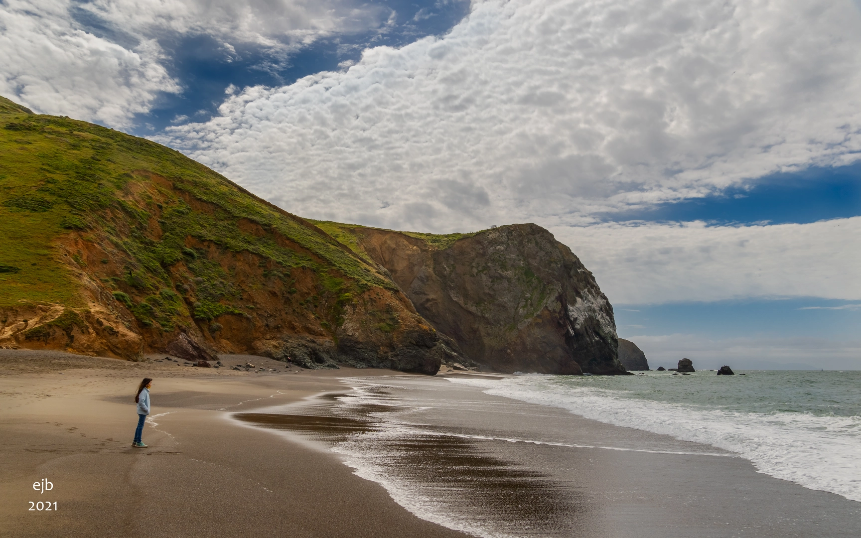 An image depicting the trail Tennessee Valley, Coastal and Miwok Cutoff Loop Trail and its surrounding area.