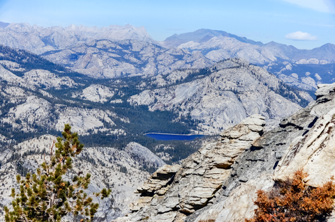 The Pinnacles and Clouds Rest Trail