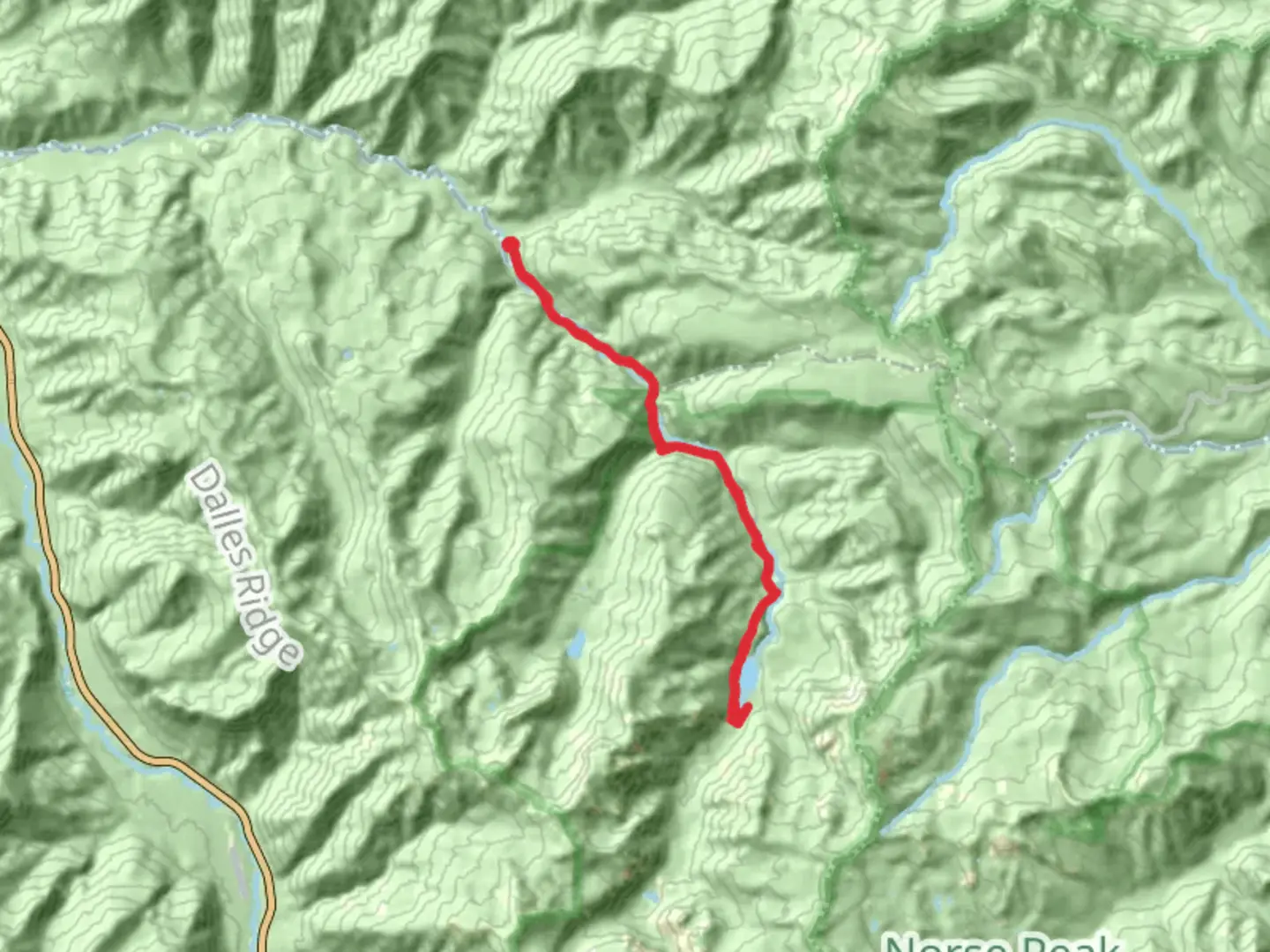 An image depicting the trail Echo Lake via Greenwater Lakes Trail and its surrounding area.
