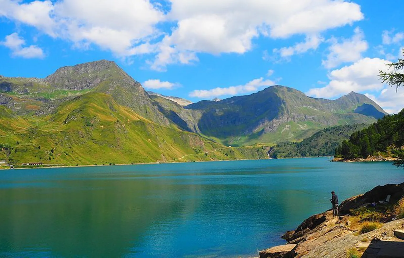 An image depicting the trail Passo del Sole - from Acquacalda to Lake Ritom and its surrounding area.