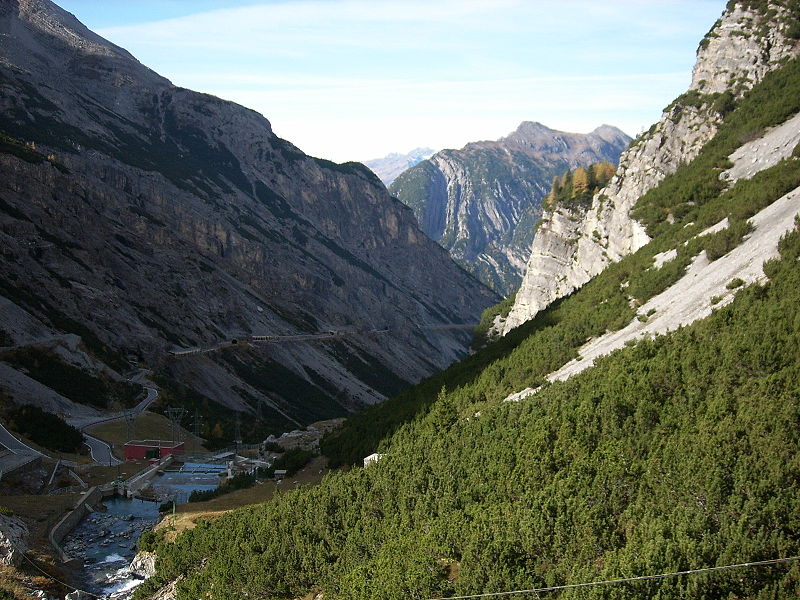 An image depicting the trail Stelvio National Park and its surrounding area.