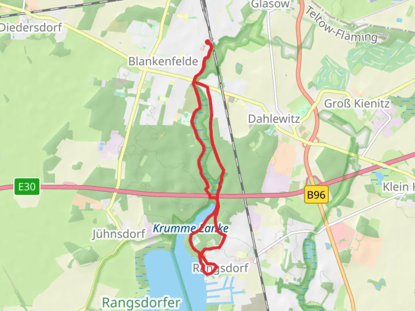 An image depicting the trail Rangsdorfer See Loop via Baruther Linie and its surrounding area.