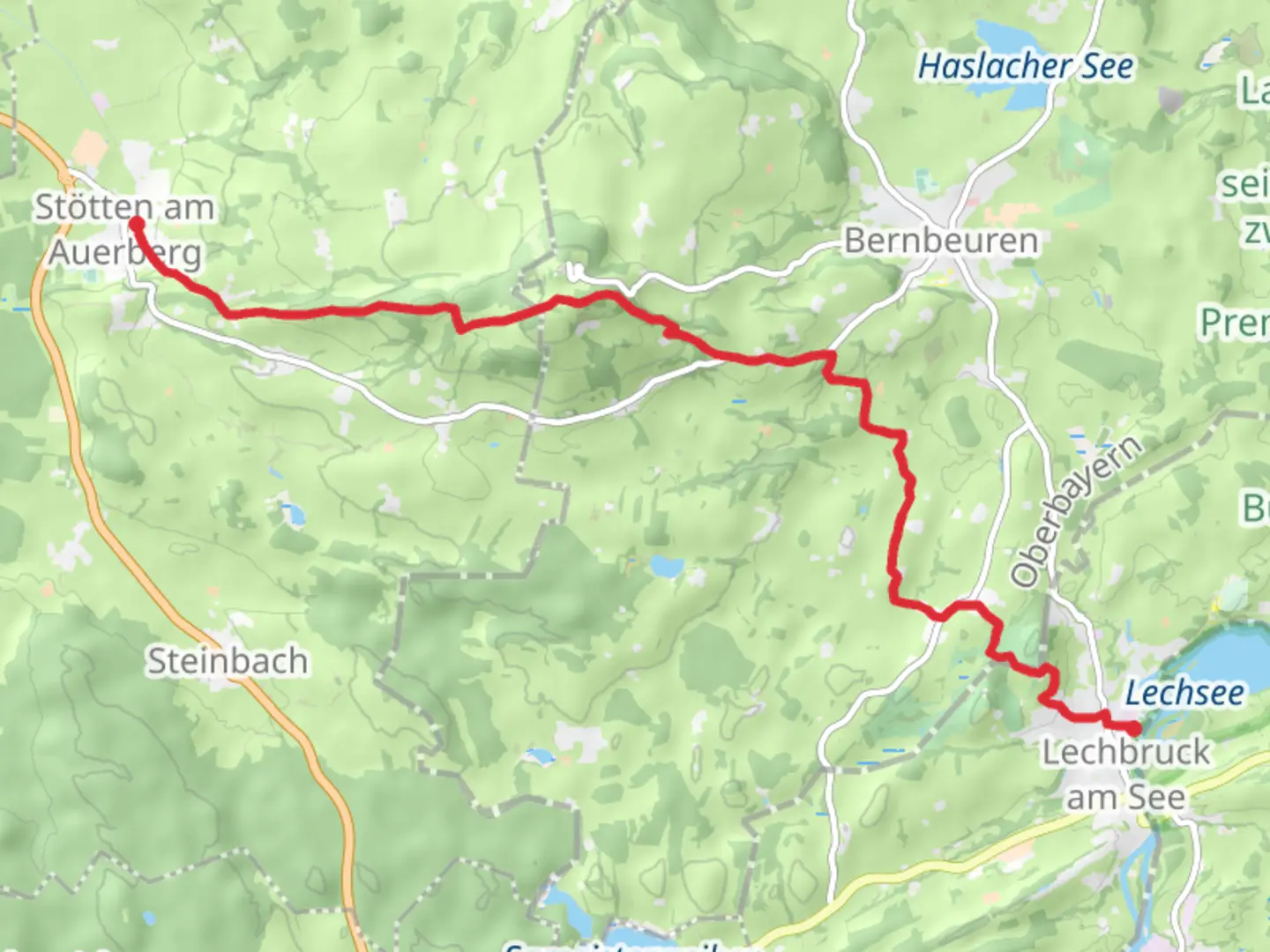 An image depicting the trail Stötten am Auerberg to Lechberg am See via Römerweg and Jägersteig and its surrounding area.