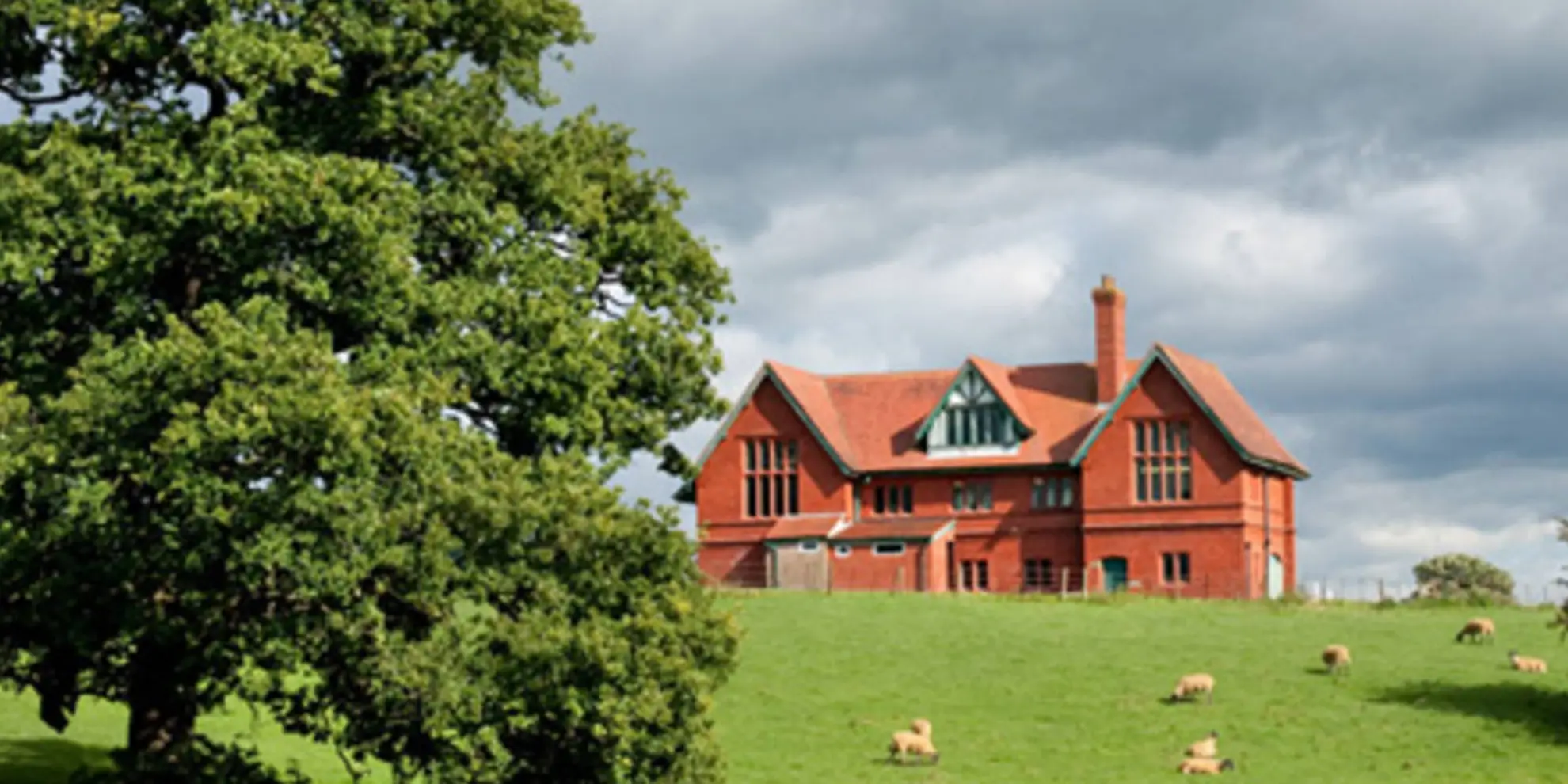 An image depicting the trail Tolkien Trail and its surrounding area.