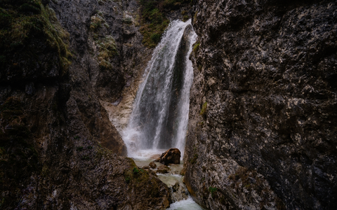 Great Zell Hut from Marienwasserfall