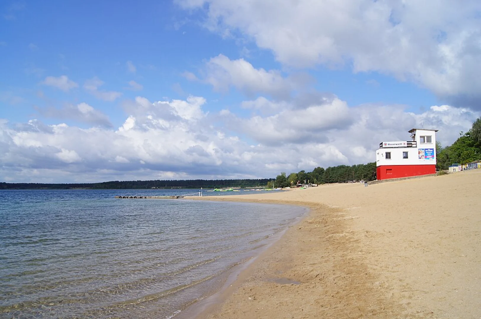 An image depicting the trail Helenesee and Katjasee Loop and its surrounding area.