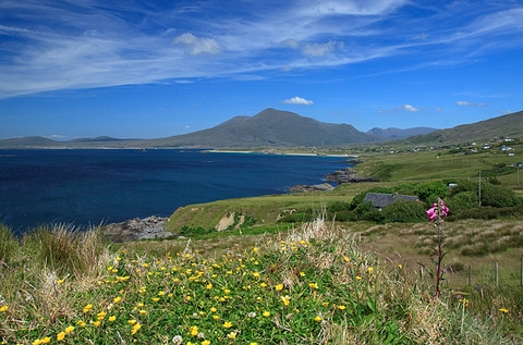 An image depicting the trail Mweelrea Horseshoe and Ben Bury and its surrounding area.