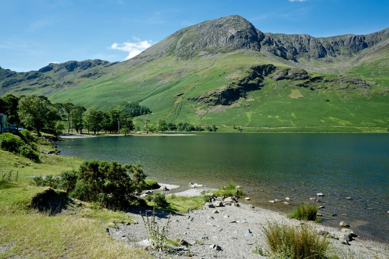 An image depicting the trail Fleetwith Pike, Buttermere, Robinson, Hindscarth and Dale Heath Loop and its surrounding area.