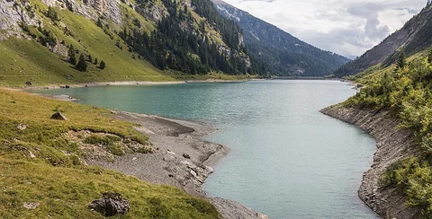 An image depicting the trail ViaSuworow and its surrounding area.