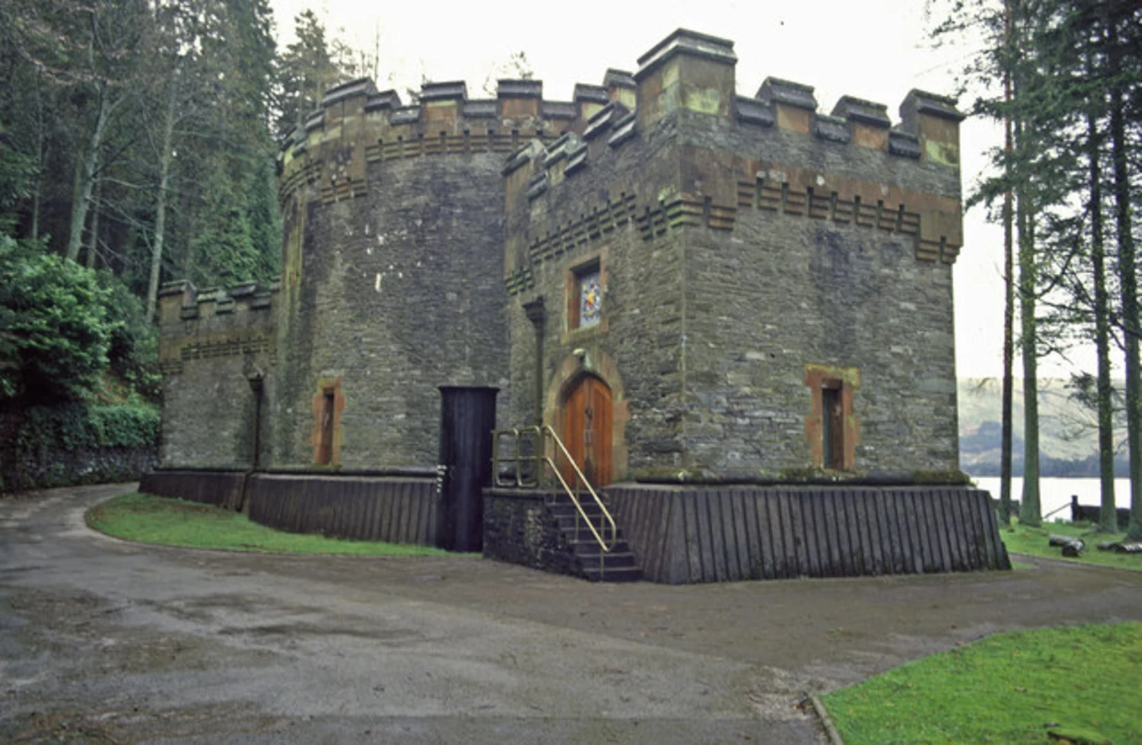 An image depicting the trail Highpark Wood, Helvellyn and Nethermost Pike Loop and its surrounding area.
