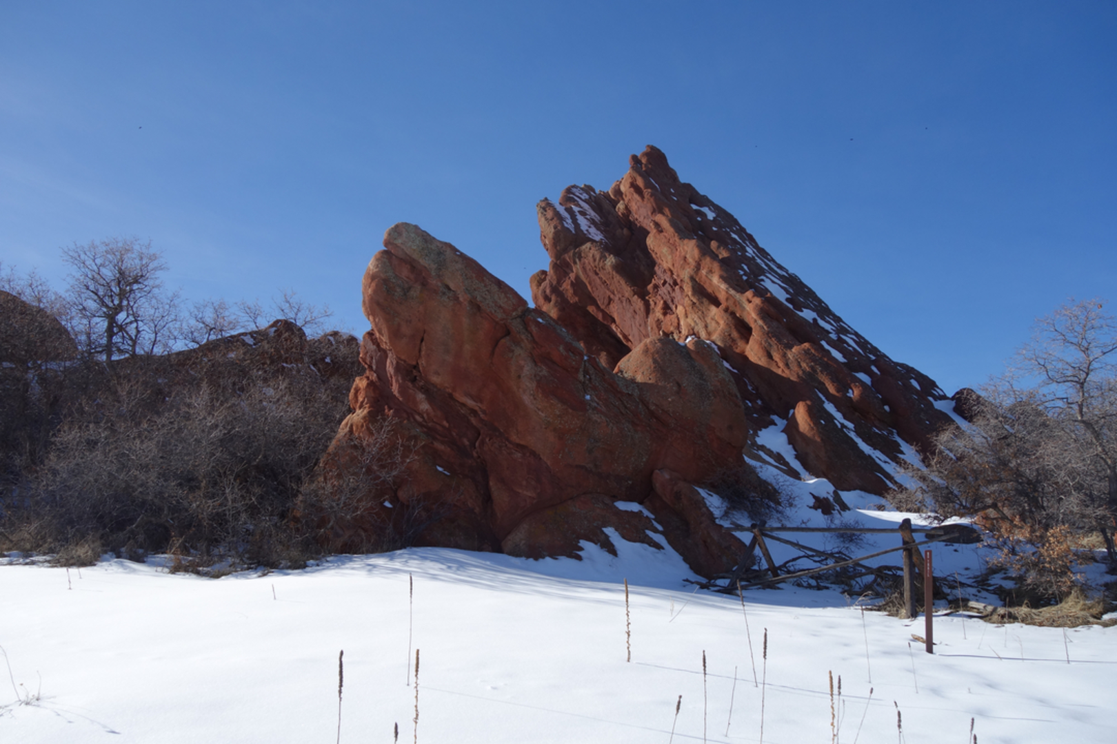 An image depicting the trail Carpenter Peak Trail and its surrounding area.