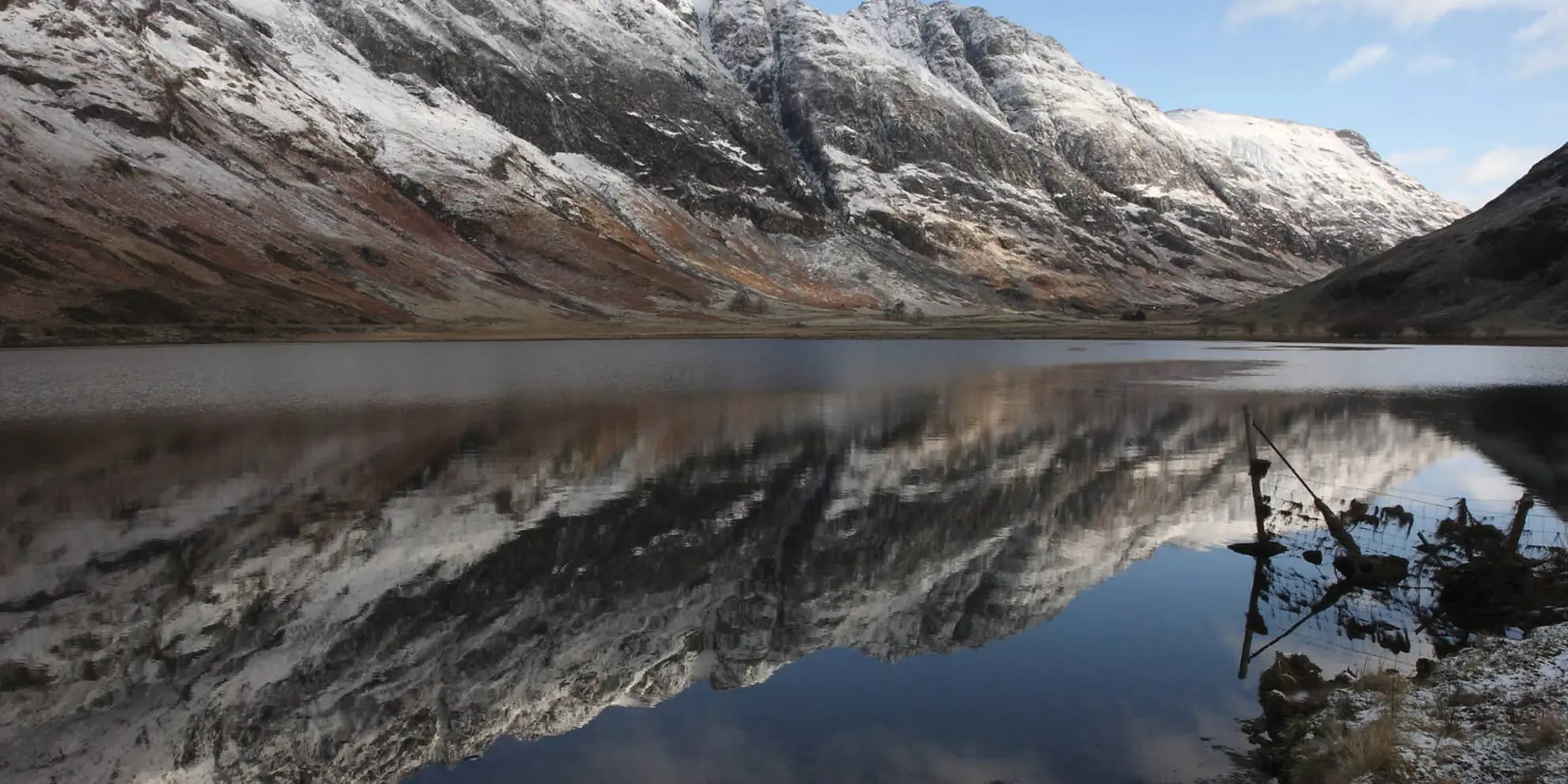 An image depicting the trail Am Bodach and Sgor nam Fiannaidh Walk and its surrounding area.