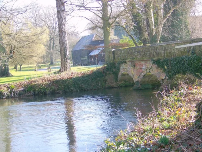 The Devenish Nature Reserve and Little Durnford Hill