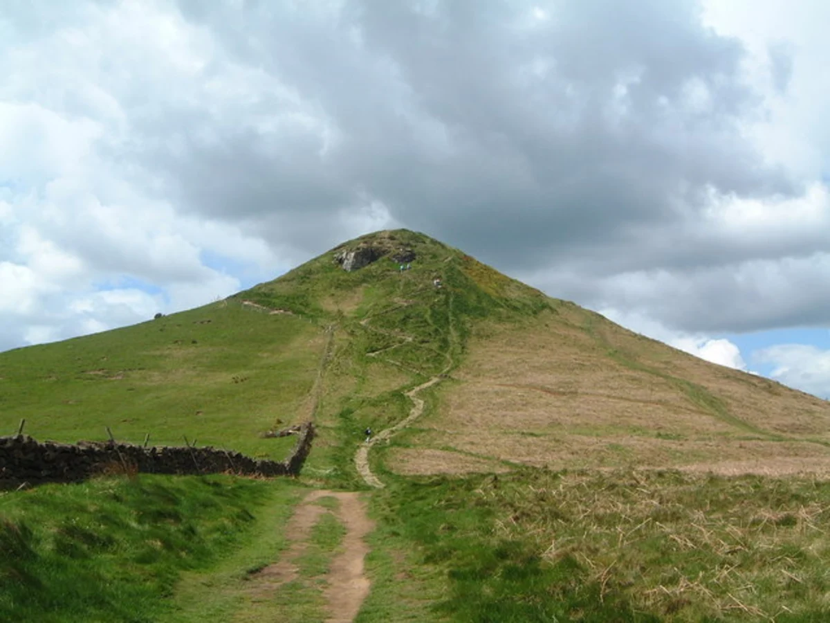 Roseberry Topping, Highcliffe Loop from Pinchinthorpe