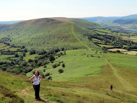 An image depicting the trail Mynydd Troed Loop and its surrounding area.