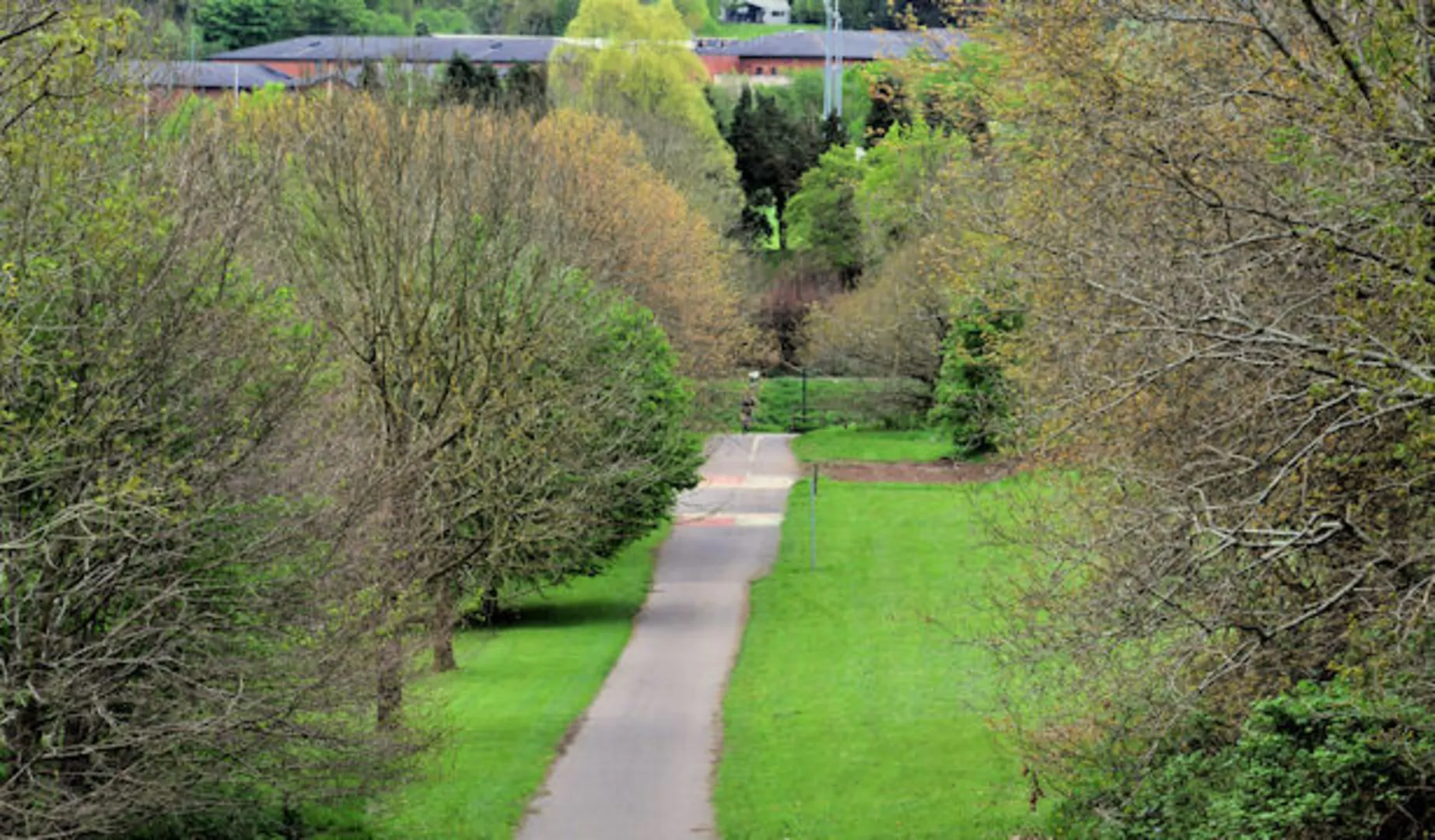 An image depicting the trail Lagan Towpath - Shaws Bridge to Lock Keepers Cottage and its surrounding area.