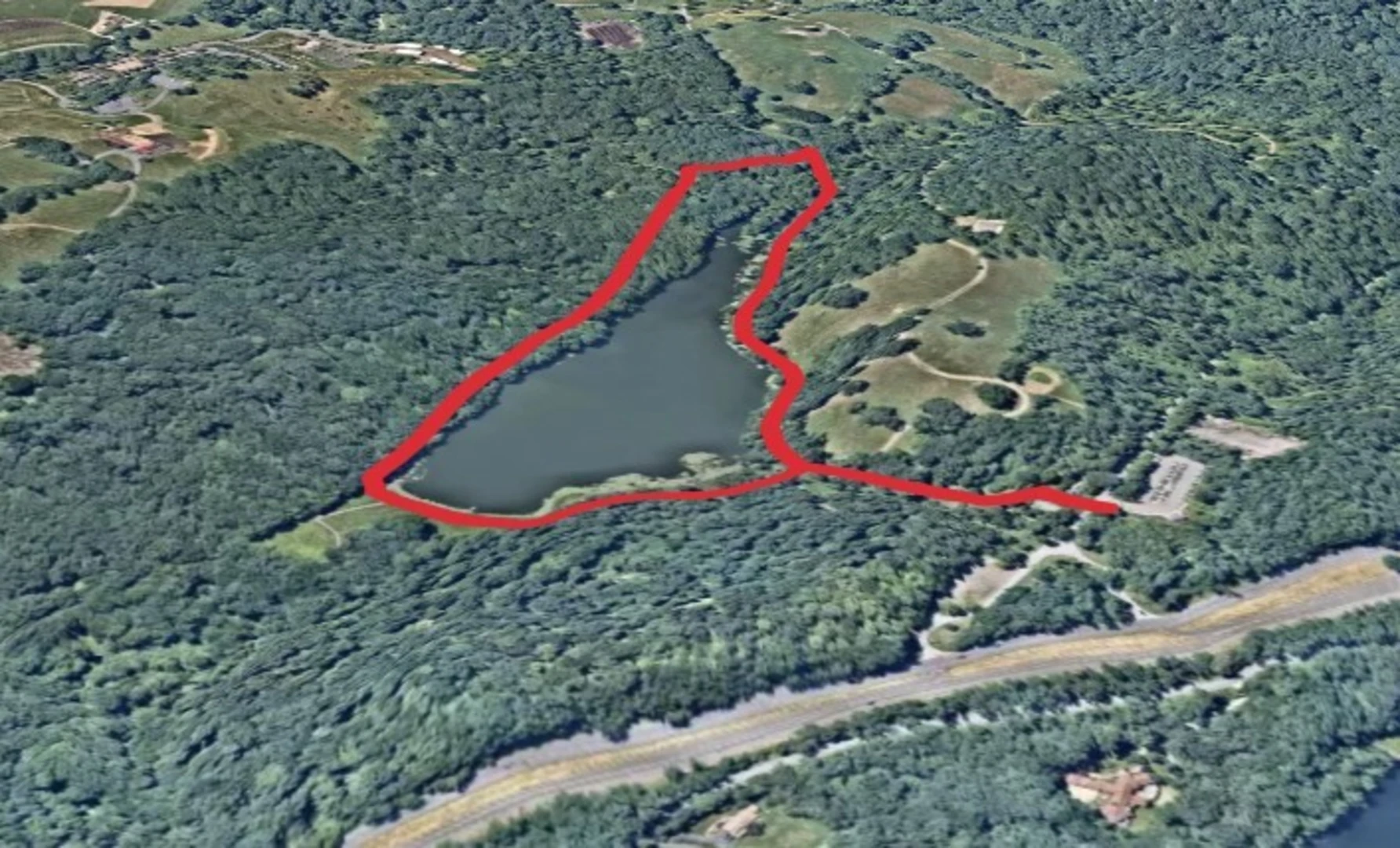 An image depicting the trail Swan Lake Loop from Tower Hill Road and its surrounding area.