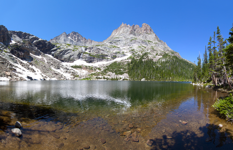 An image depicting the trail Black Lake via Mills and Jewel Lake Trail and its surrounding area.