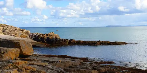 An image depicting the trail Holyhead to Chepstow Walk and its surrounding area.