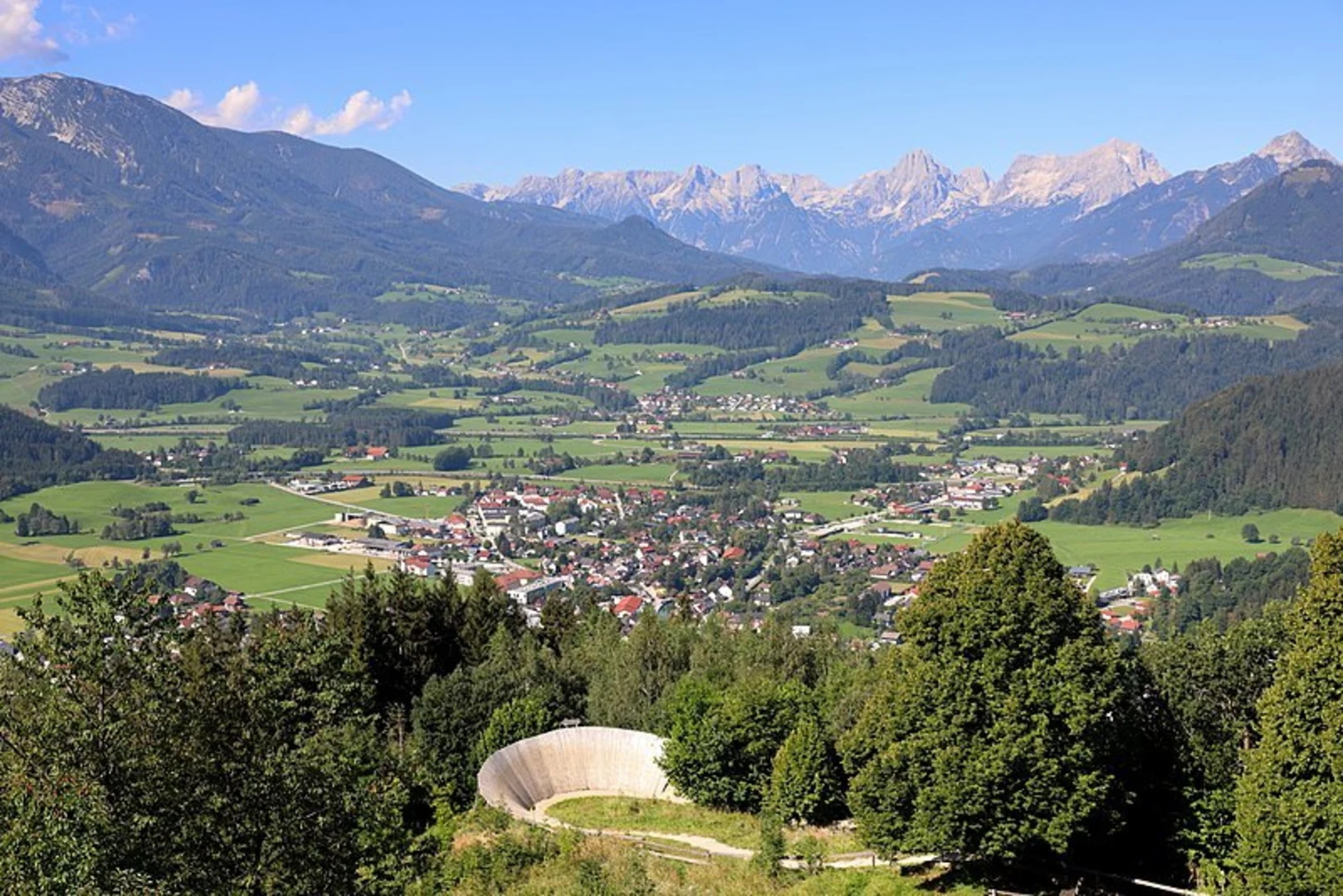 An image depicting the trail Wurbauerkogel Mountain Hike and its surrounding area.