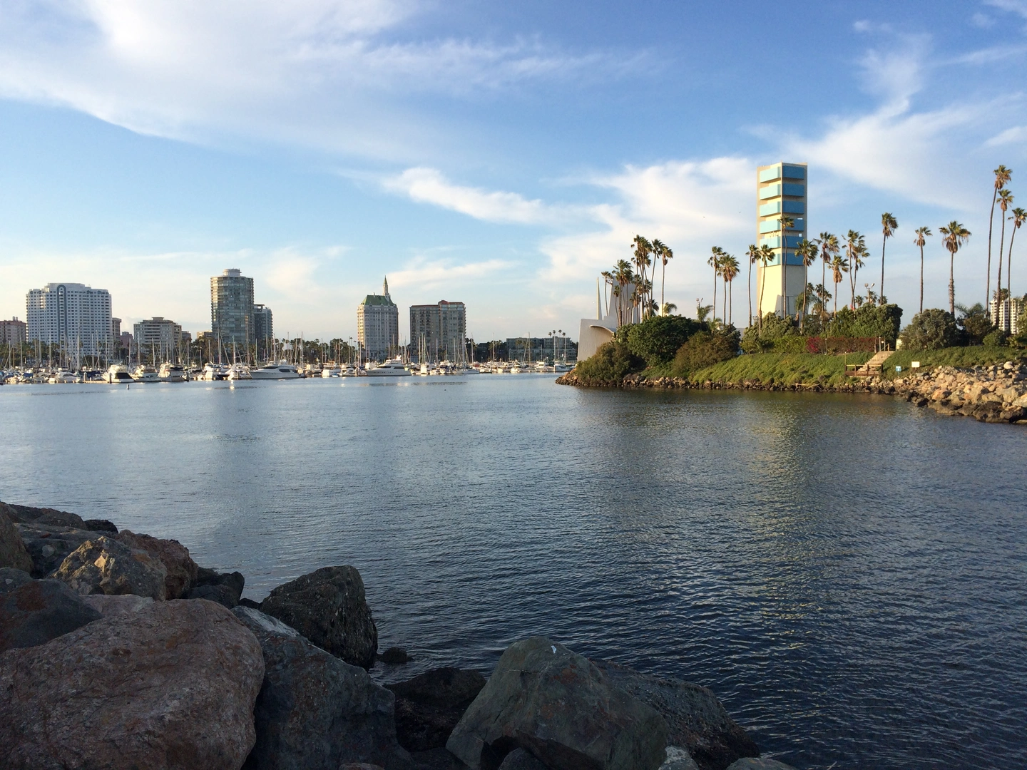 An image depicting the trail Los Angeles River Walk and its surrounding area.