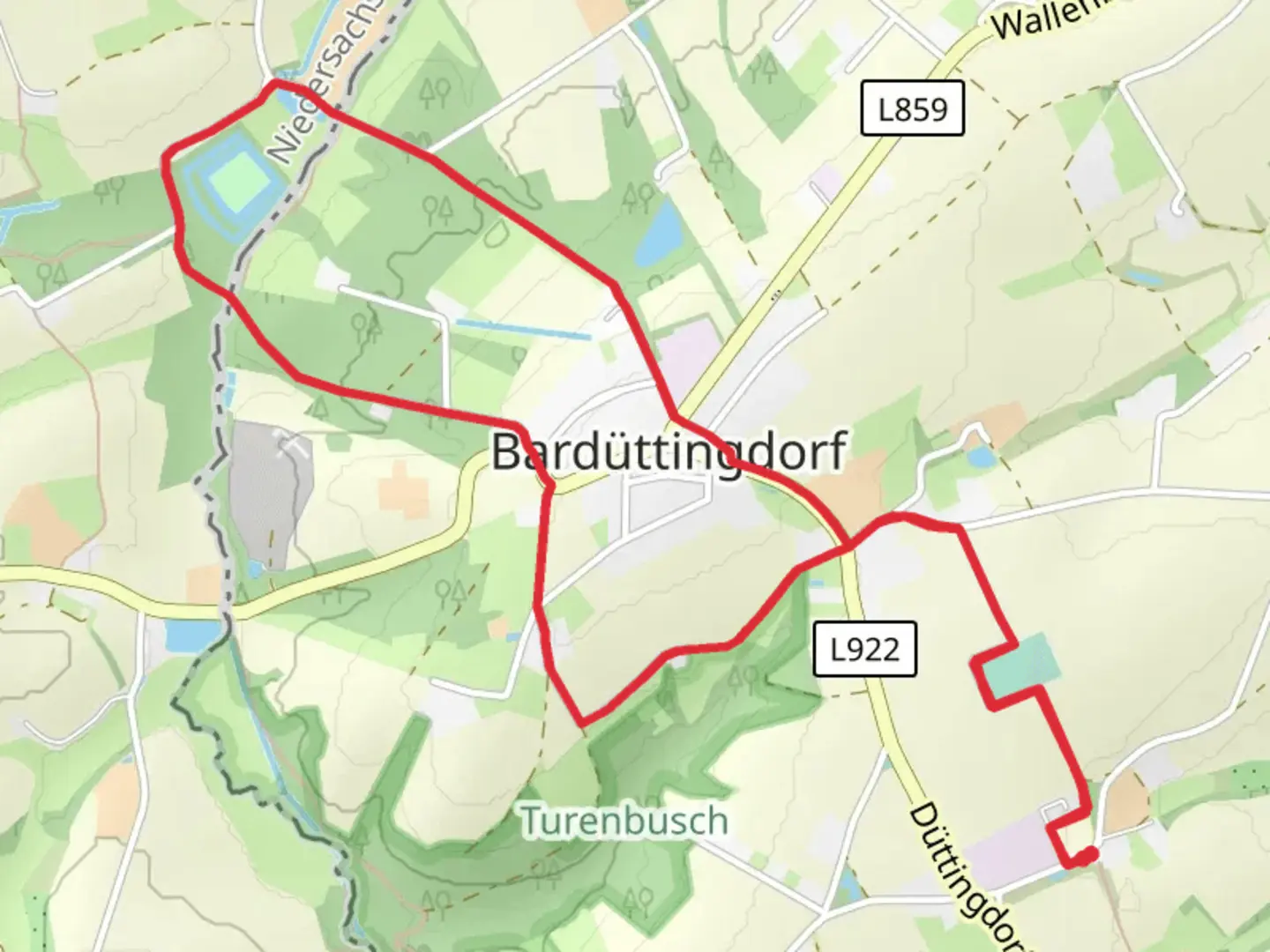 An image depicting the trail Bardüttingdorf Rundwanderweg A1 and its surrounding area.