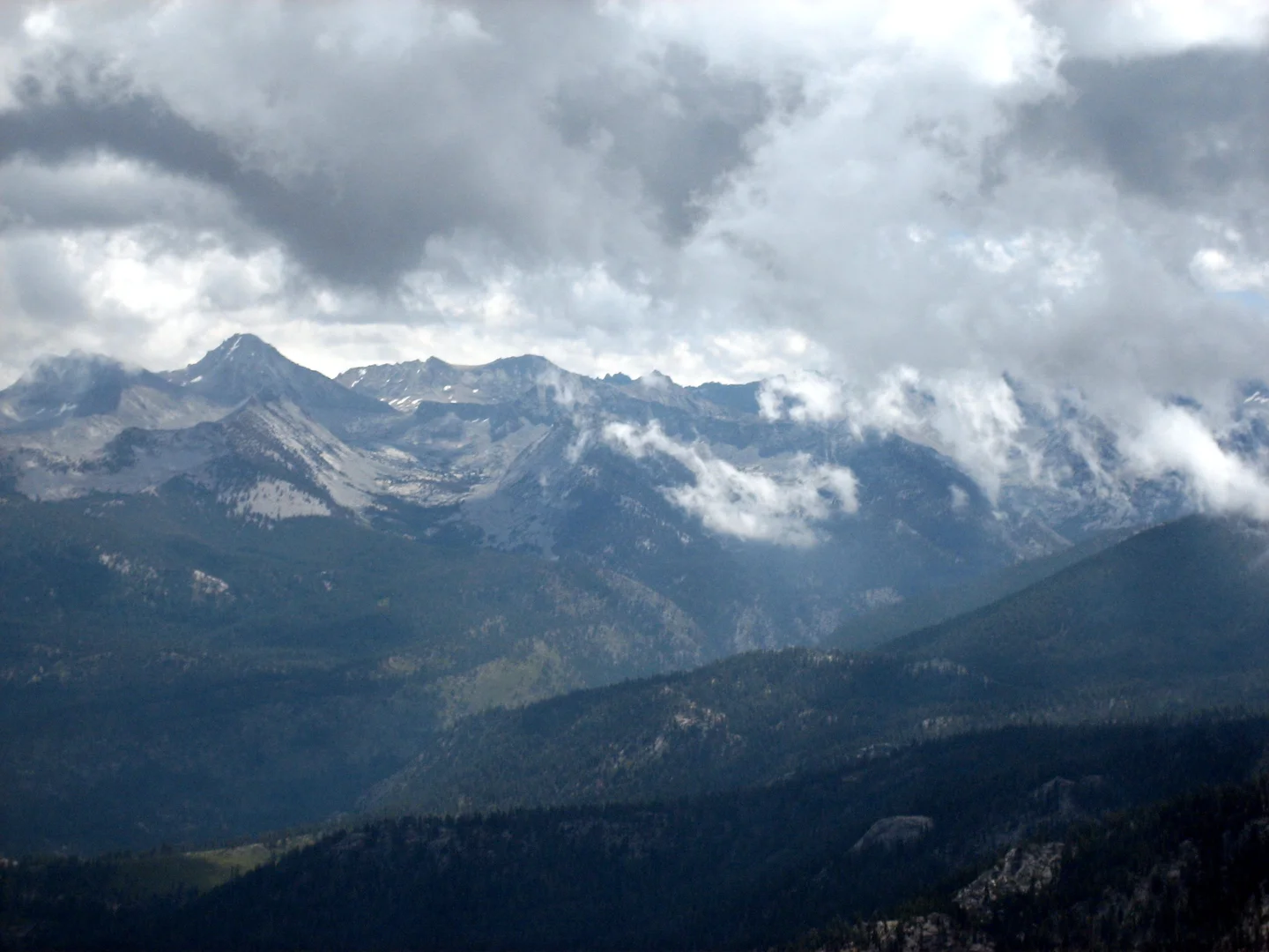 An image depicting the trail Mitchell Peak and its surrounding area.