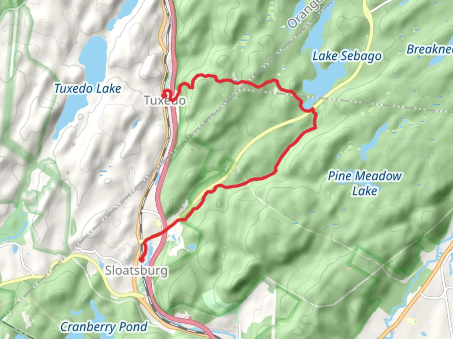An image depicting the trail Tuxedo to Sloatsburg and its surrounding area.