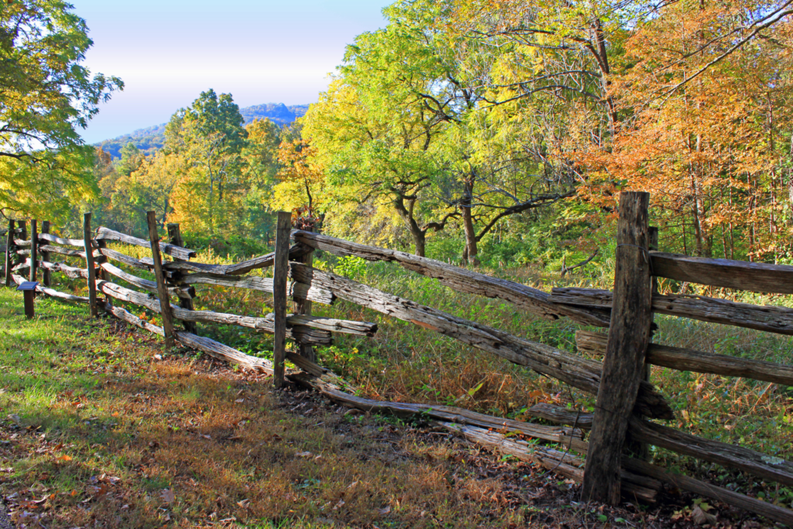 An image depicting the trail Humpback Rocks Trail and its surrounding area.