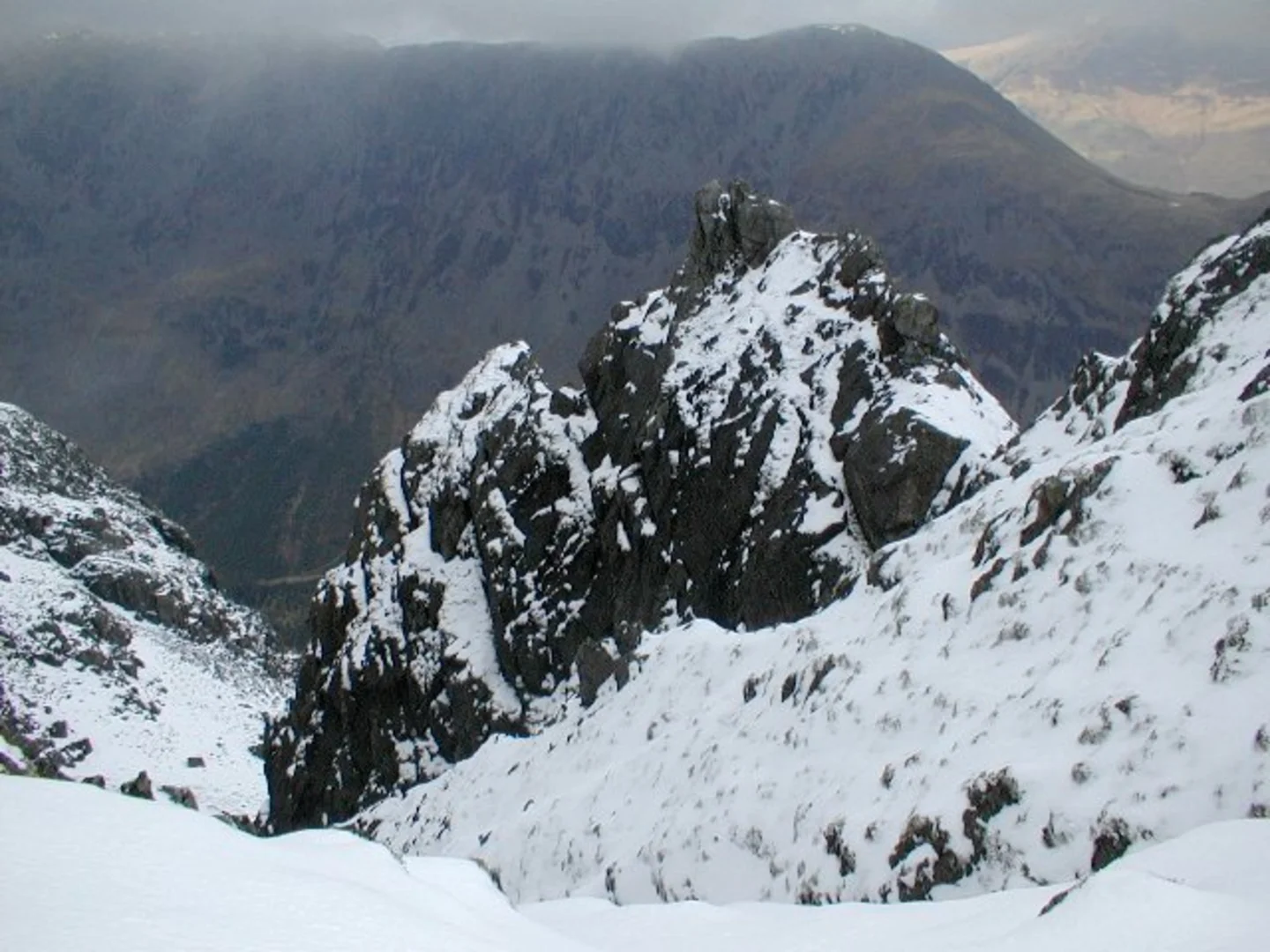 An image depicting the trail Black Sail Pass, Pillar and Red Pike Loop from Wast Water and its surrounding area.