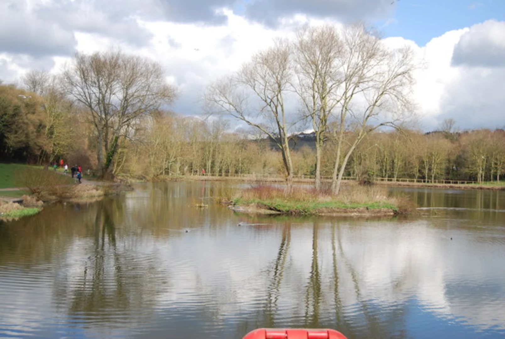 An image depicting the trail Orchard Wood and Capstone Farm Country Park and its surrounding area.