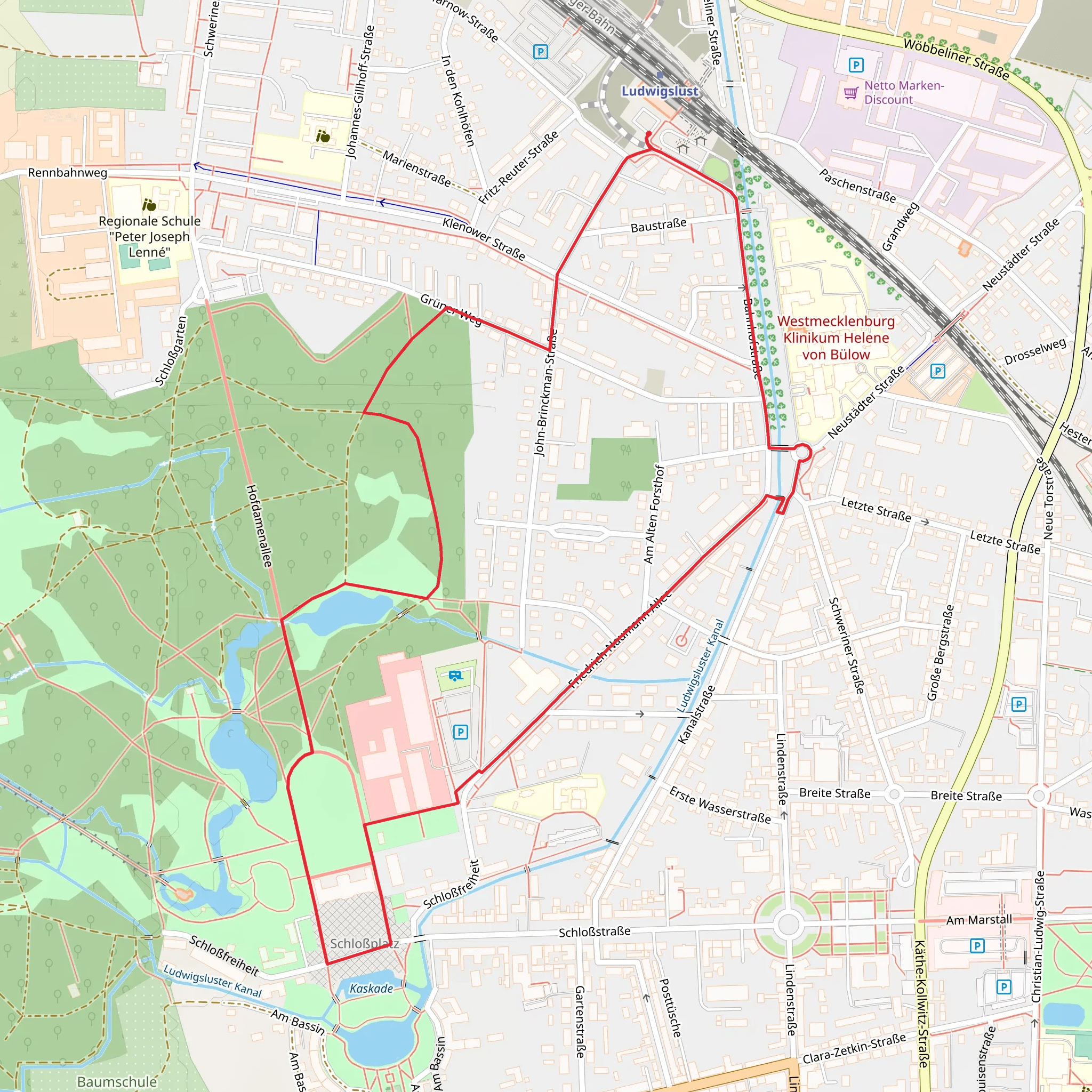 Natureum and Schlosspark Ludwigslust Loop via Bahnhofstraße mobile static map