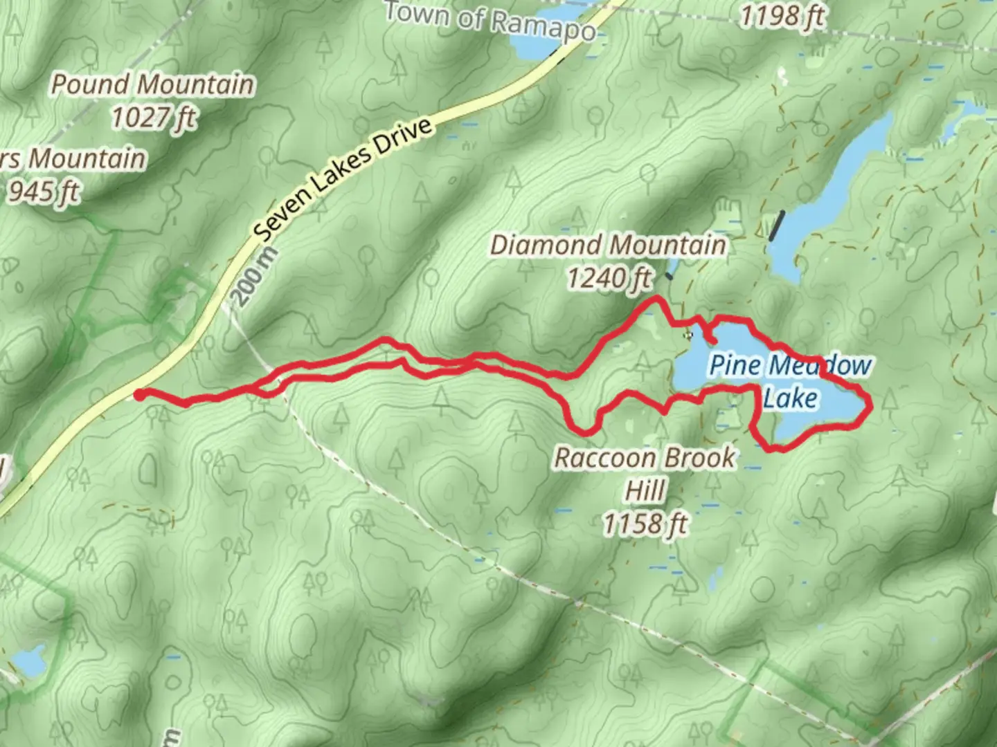 An image depicting the trail Pine Meadow Lake Loop Trail and its surrounding area.