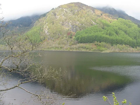An image depicting the trail Stank Burn Loop - Loch Lubnaig and its surrounding area.