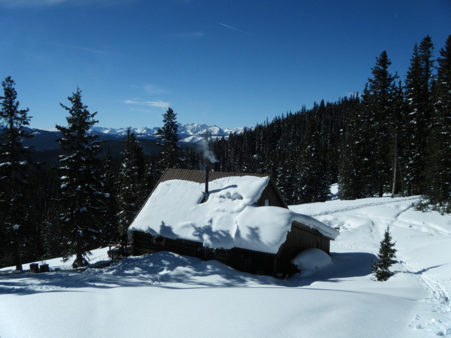 An image depicting the trail Slide Lake Trail and its surrounding area.