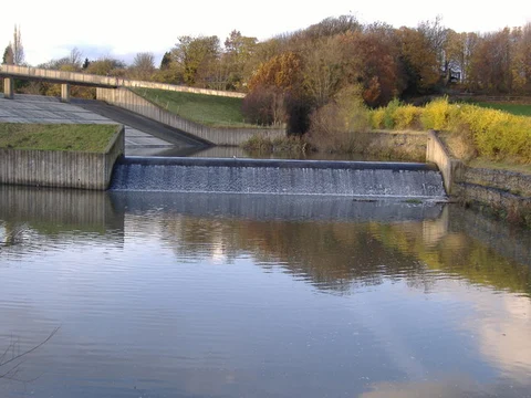 Worsbrough Reservoir and Worsbrough Country Park from Silkstone Common