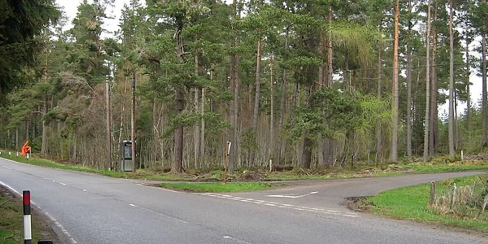 An image depicting the trail Grantown - on - Spey Paths - Viewpoint Red Trail and its surrounding area.