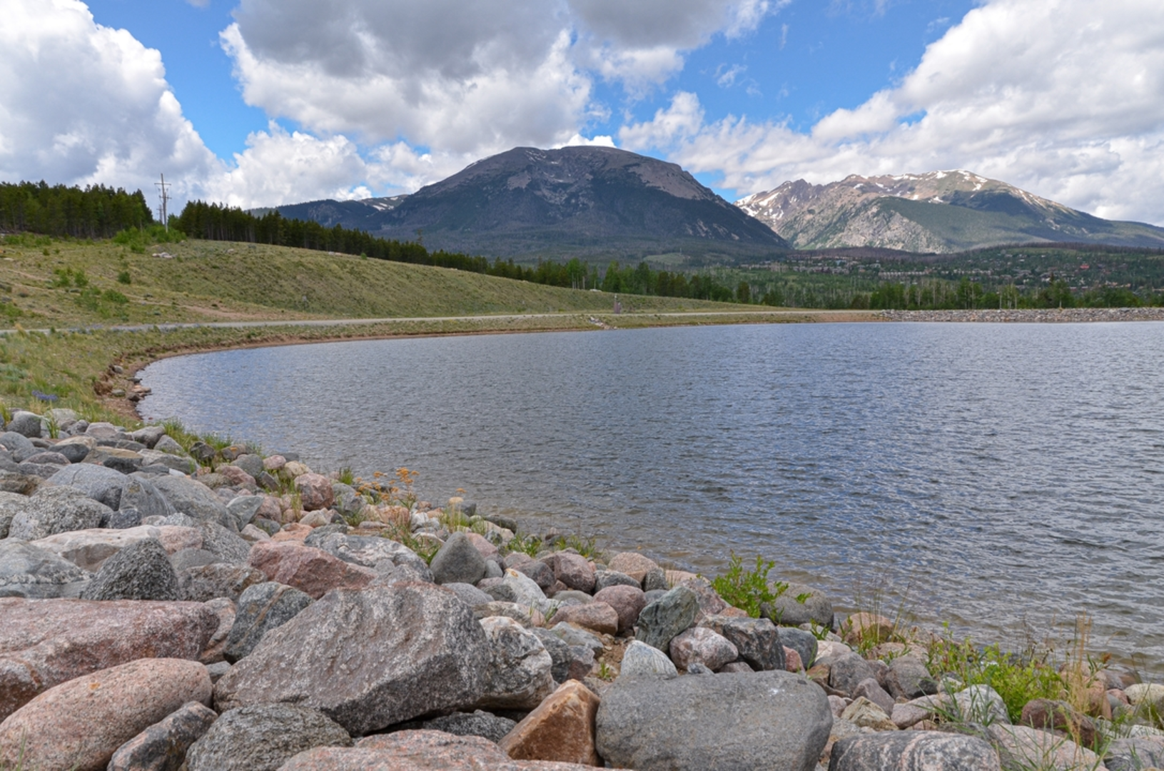 An image depicting the trail Buffalo Mountain Trail and its surrounding area.
