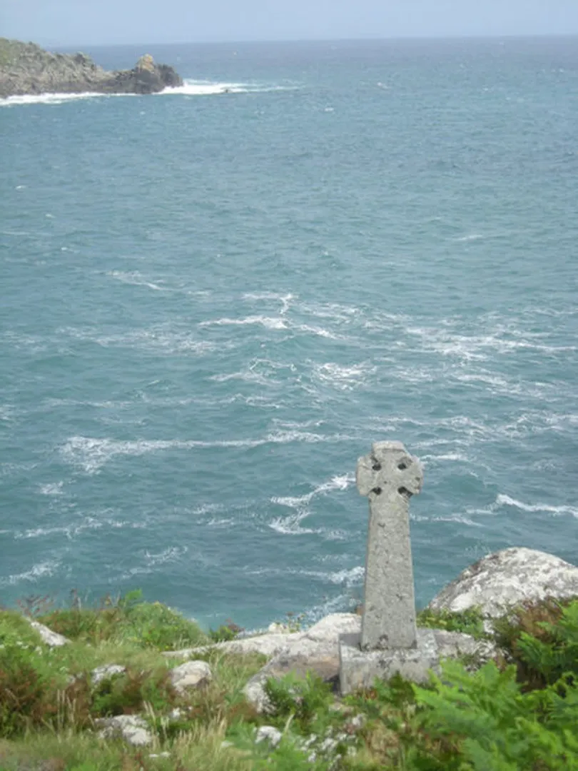 An image depicting the trail Stone Cross and Cadythew Rock Loop and its surrounding area.