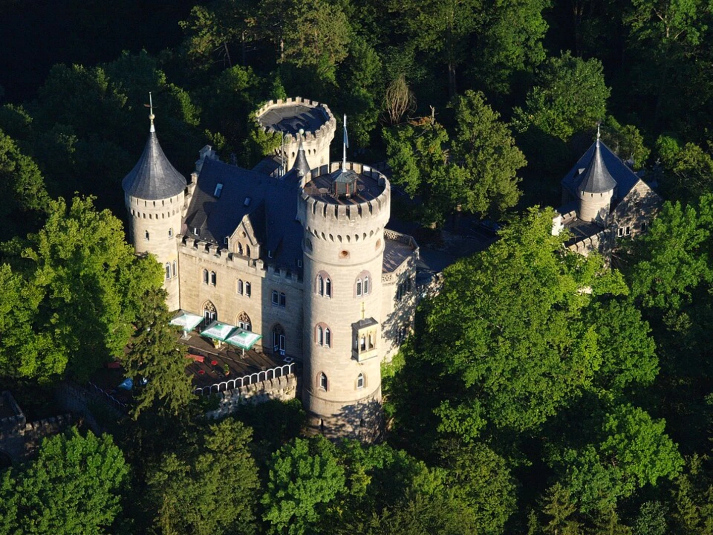An image depicting the trail Wälder bei Hugenpoet und Landsberg and Schloss Landsberg Loop and its surrounding area.