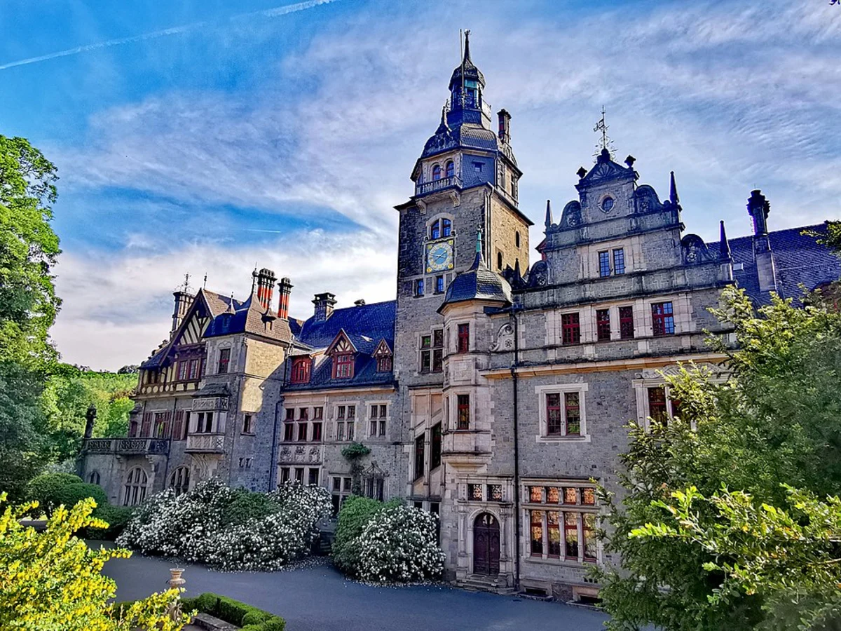 Schloß Ramholz and Steckelberg Castle Loop