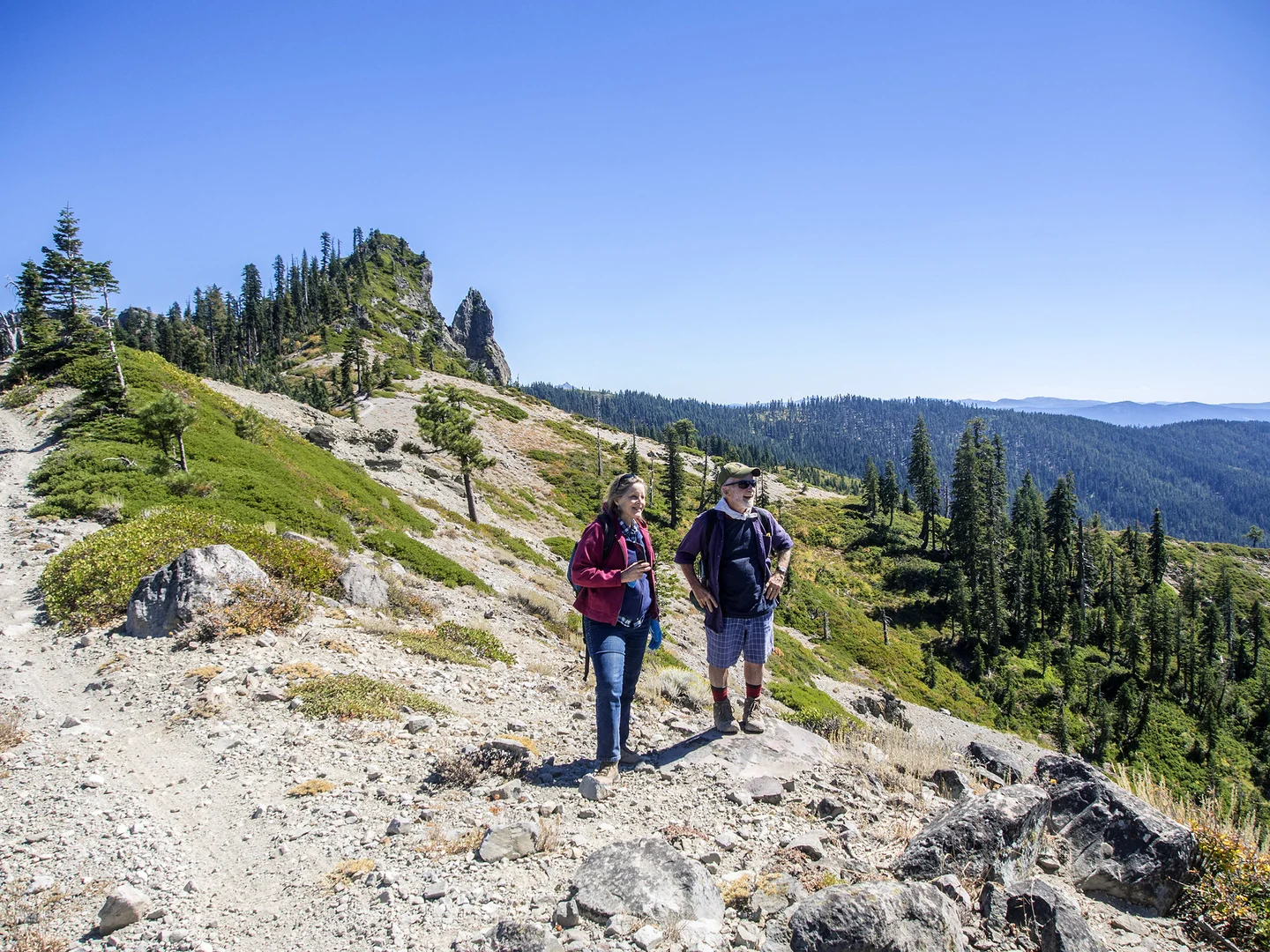 An image depicting the trail Chimney Rock Trail and its surrounding area.