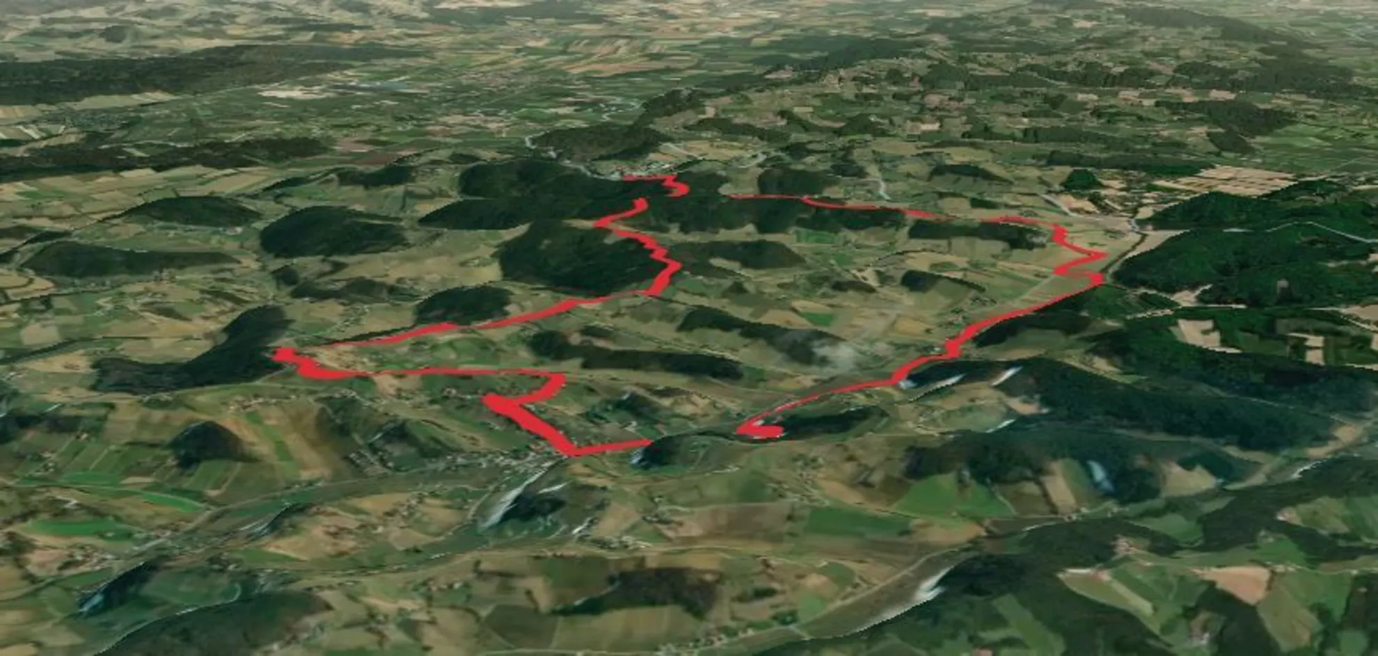 An image depicting the trail Handspur-Erlebensweg and its surrounding area.